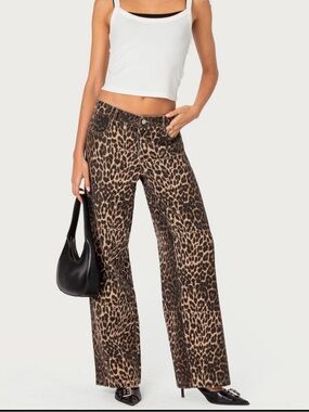 Edikted Leopard Printed Low Rise Baggy Jeans